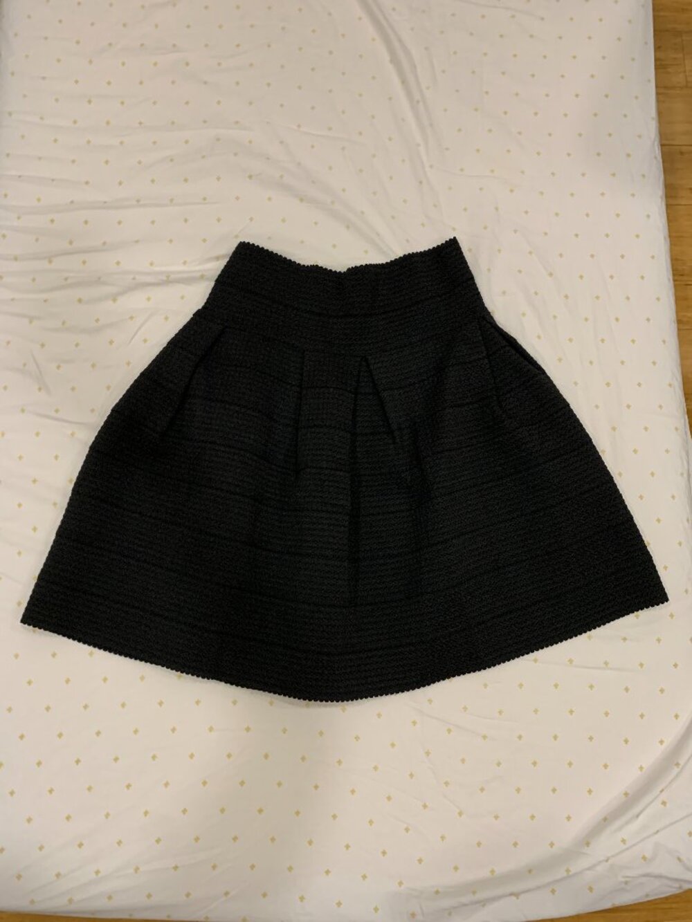 Women H&M Skater Skirt in Black size L